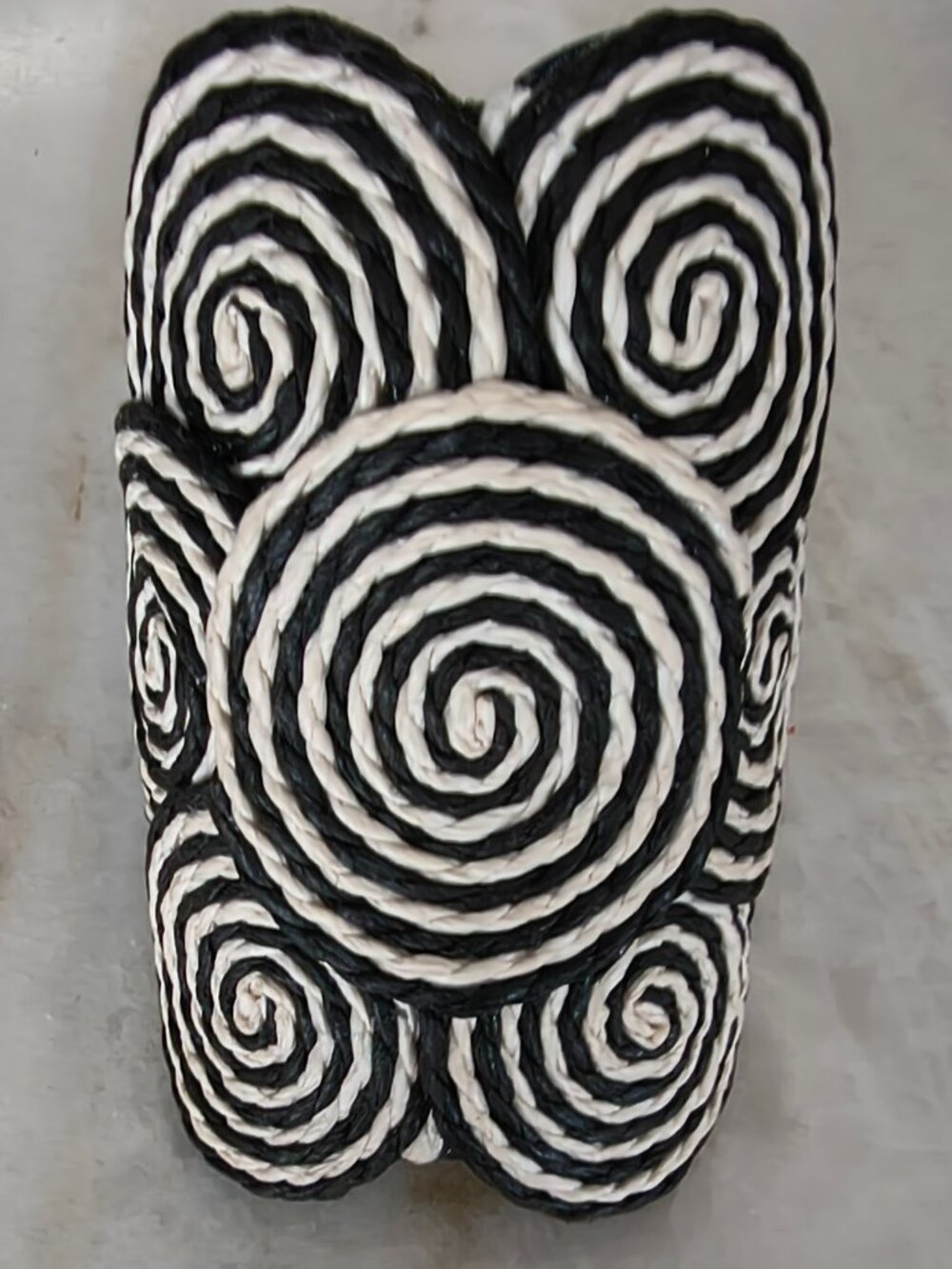 Gorgeous & unique black and white bracelet made by a jeweler in Cartagena Colomb